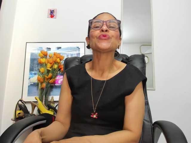 Aries-Mature's BongaCams show and profile