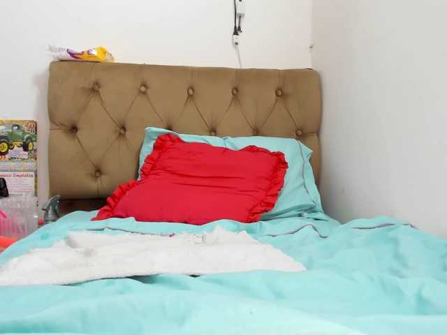 Aries-Mature's BongaCams show and profile