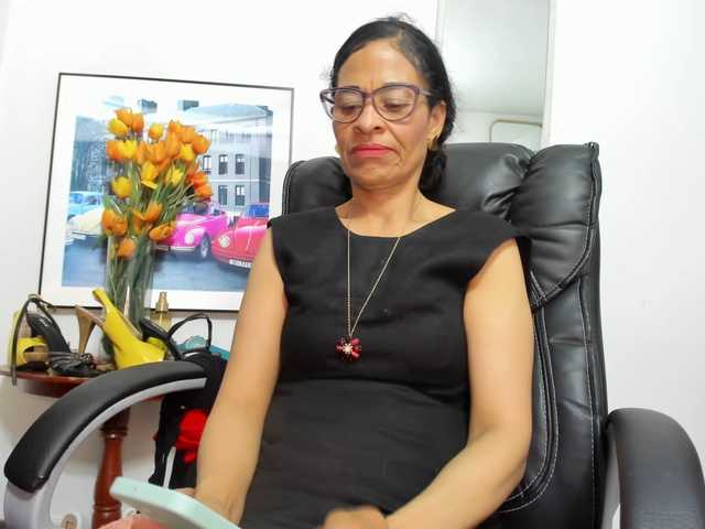 Aries-Mature's BongaCams show and profile