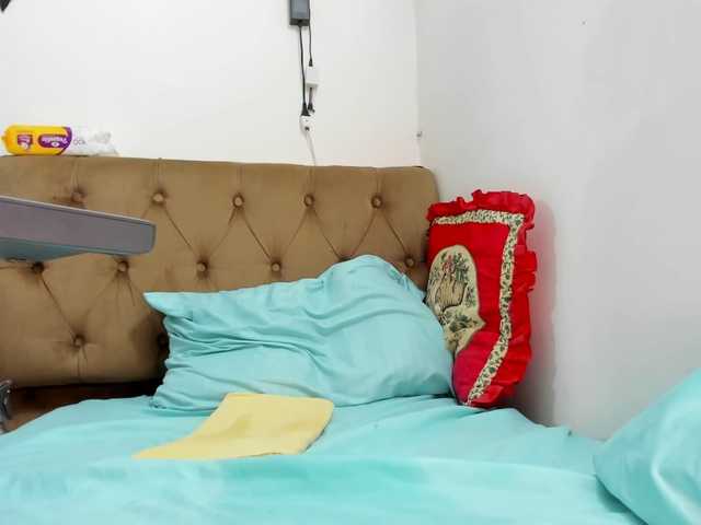 Aries-Mature's BongaCams show and profile