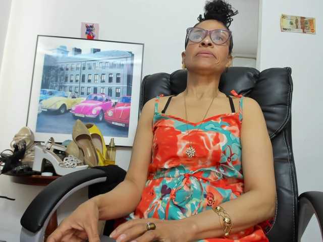 Aries-Mature's BongaCams show and profile