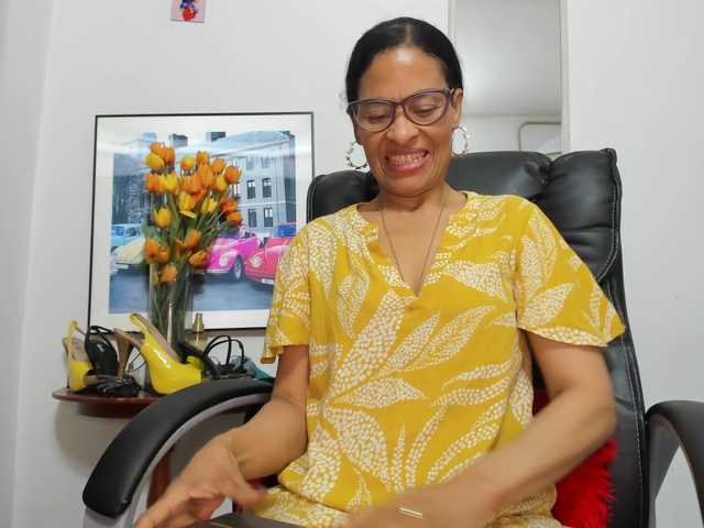 Aries-Mature's BongaCams show and profile