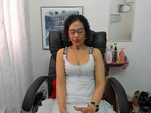 Aries-Mature webcam