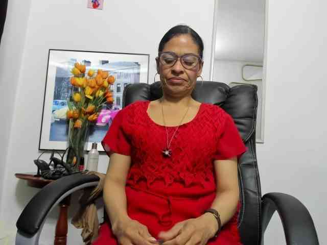 Aries-Mature webcam
