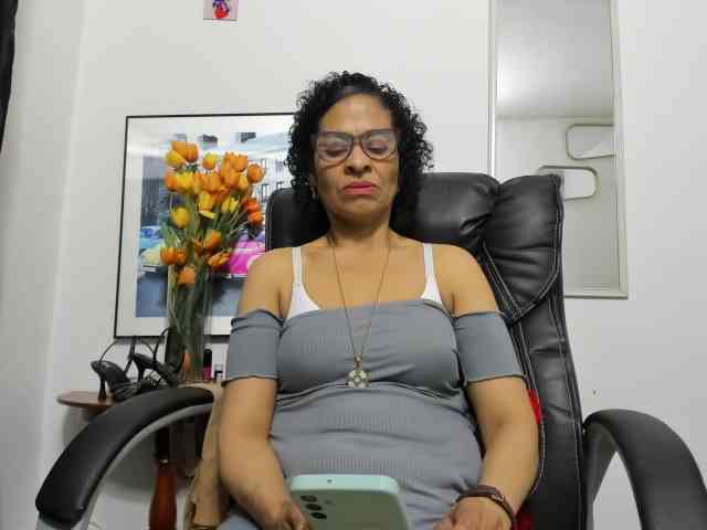 Aries-Mature webcam