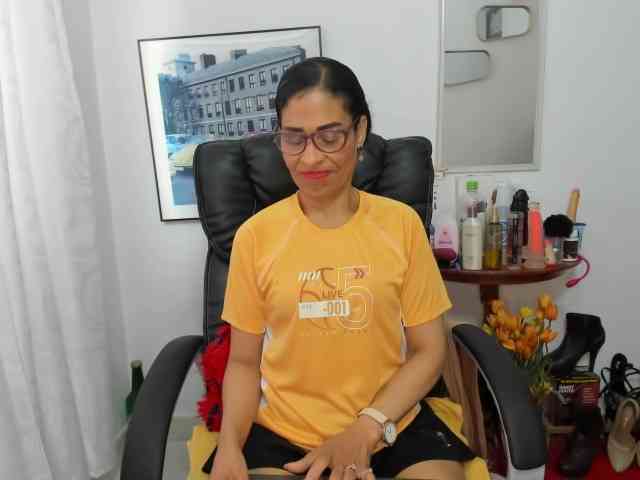 Aries-Mature webcam