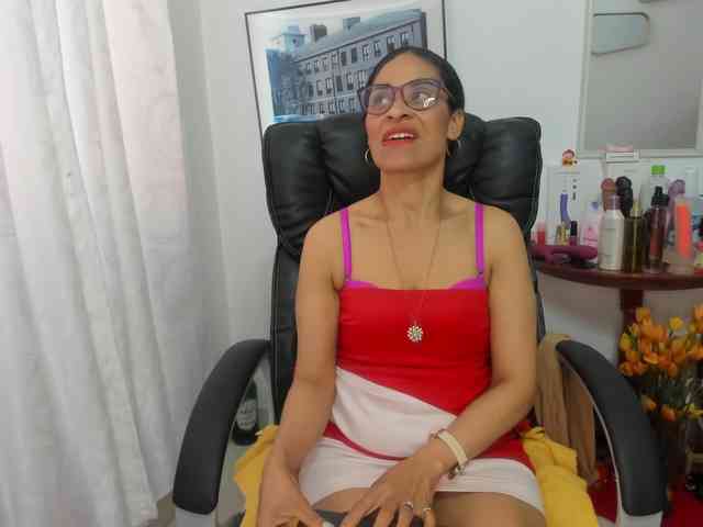 Aries-Mature webcam