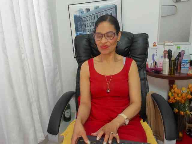 Aries-Mature webcam