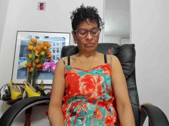 Aries-Mature Live Webcam on BongaCams