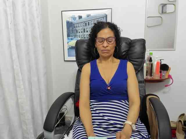 Aries-Mature webcam