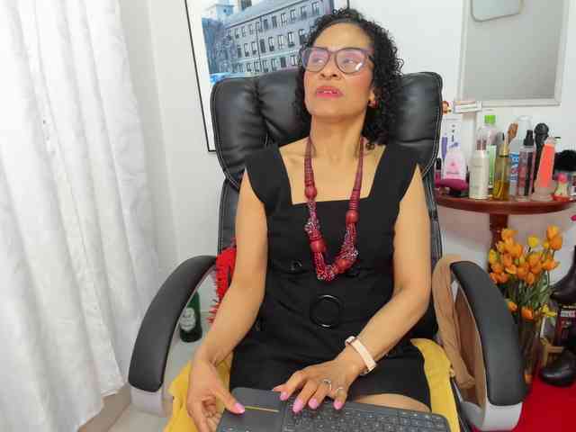 Aries-Mature webcam