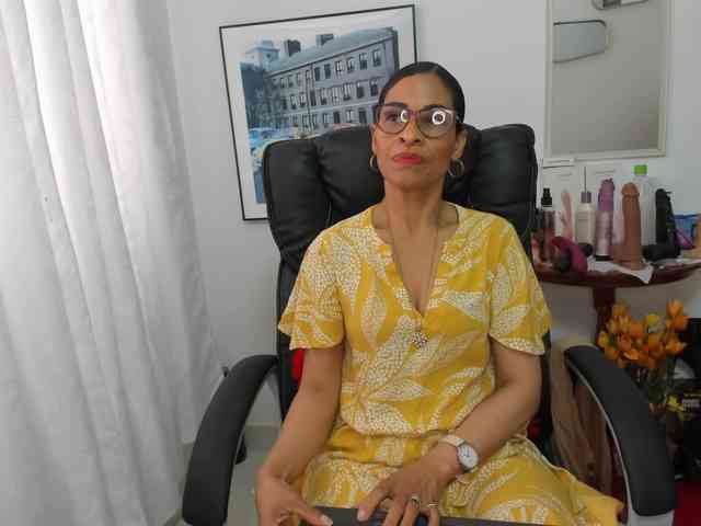 Aries-Mature webcam