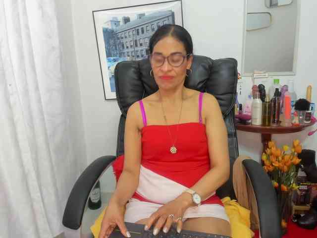 Aries-Mature webcam