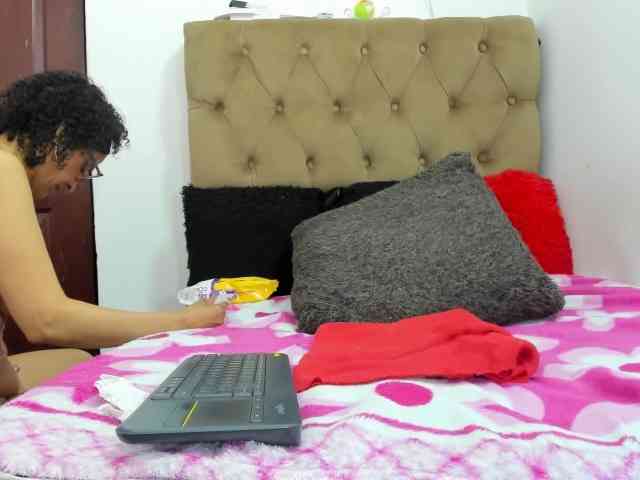 Aries-Mature webcam