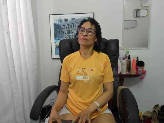 Aries-Mature webcam