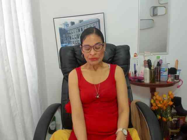 Aries-Mature webcam