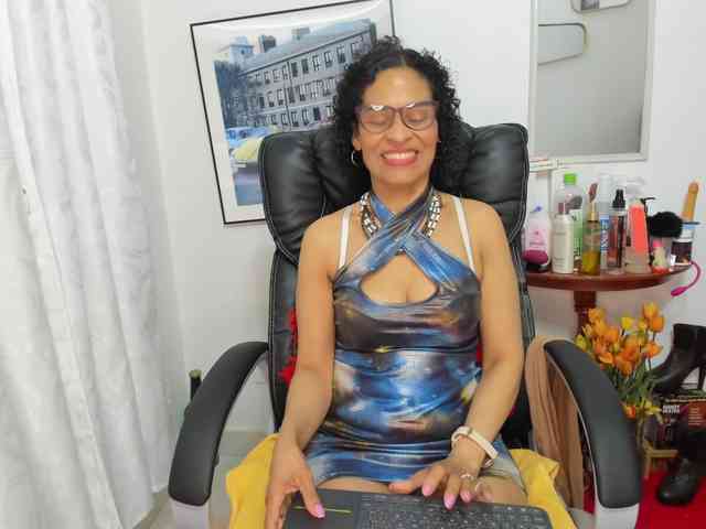 Aries-Mature webcam