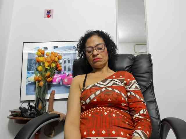 Aries-Mature webcam