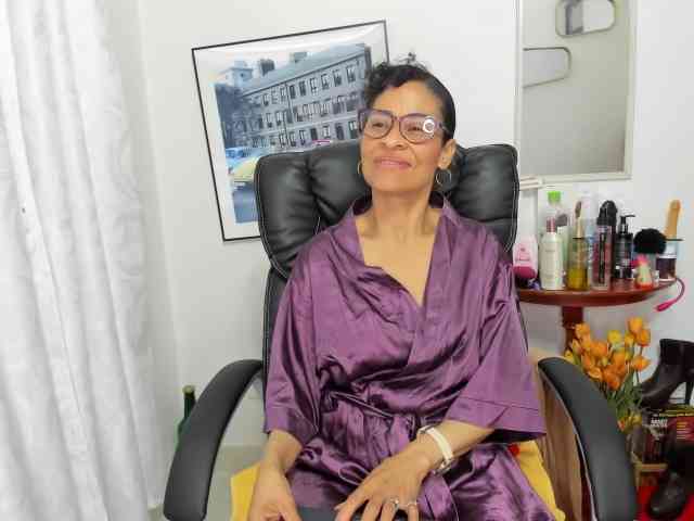 Aries-Mature webcam