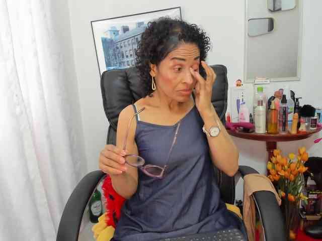 Aries-Mature webcam