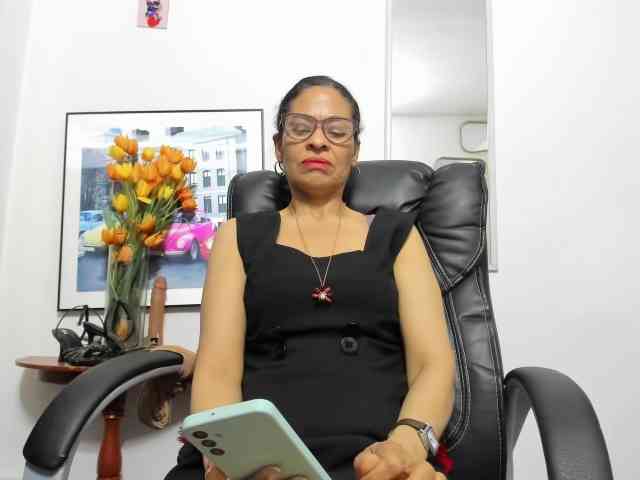 Aries-Mature webcam