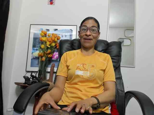 Aries-Mature webcam