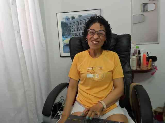 Aries-Mature webcam