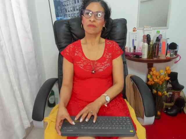 Aries-Mature webcam