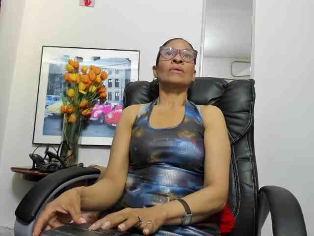 Aries-Mature webcam