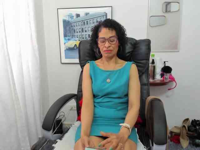 Aries-Mature webcam