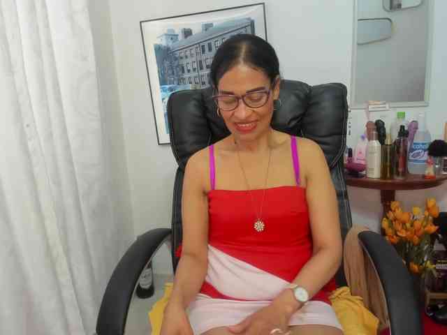 Aries-Mature webcam