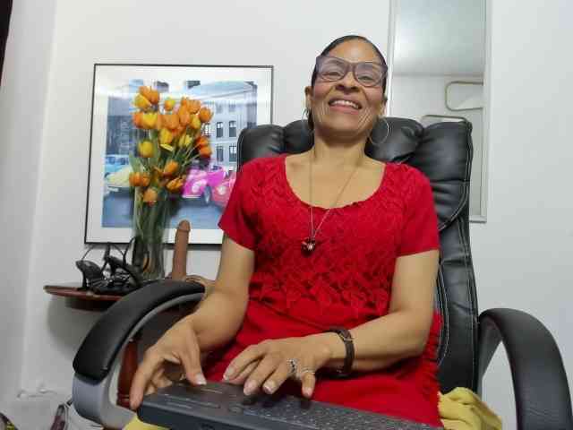 Aries-Mature webcam
