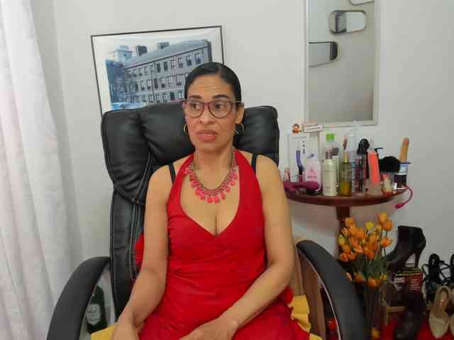 Aries-Mature webcam