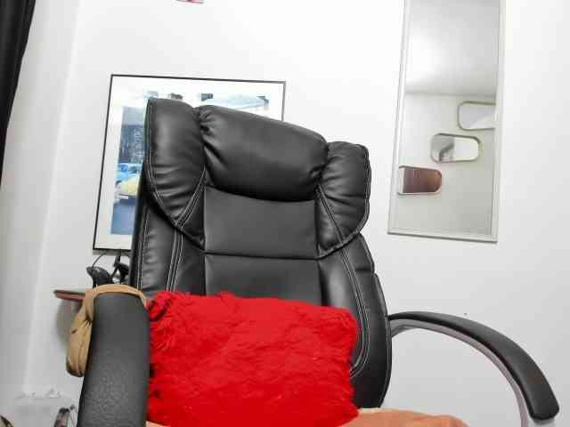 Aries-Mature webcam