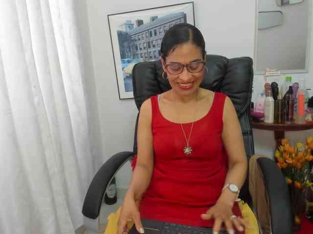 Aries-Mature webcam