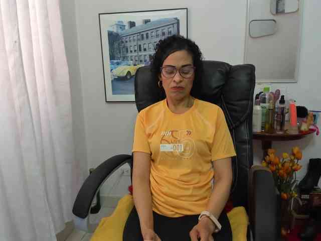 Aries-Mature webcam