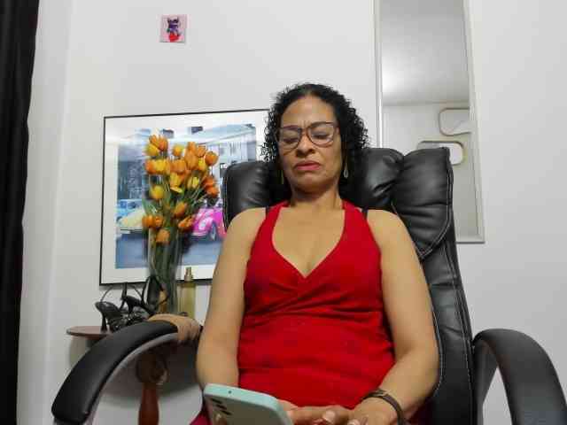 Aries-Mature webcam