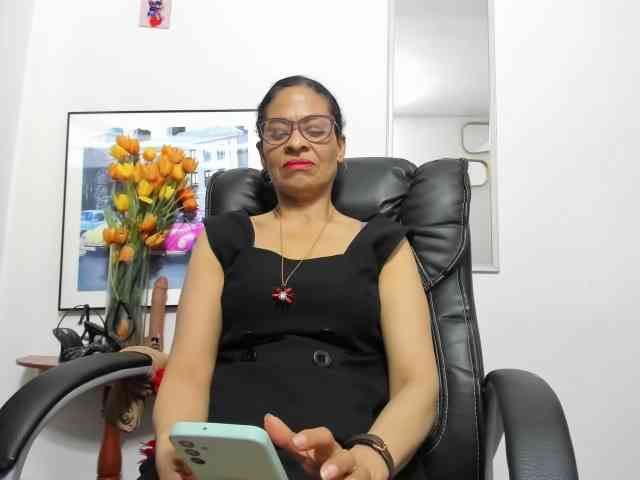 Aries-Mature webcam