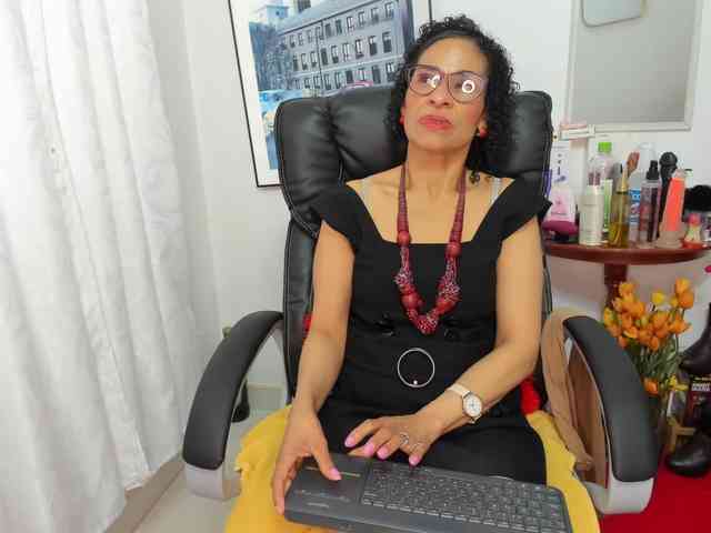 Aries-Mature webcam