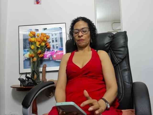 Aries-Mature webcam