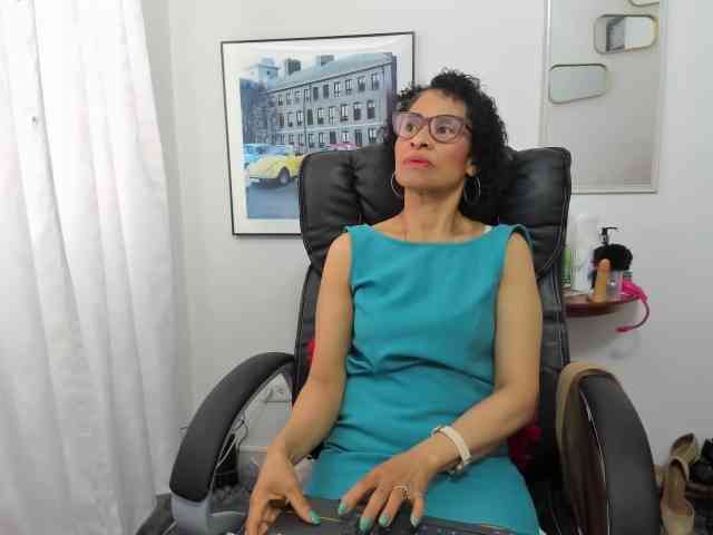 Aries-Mature webcam