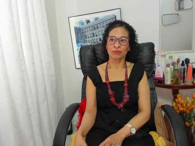 Aries-Mature webcam