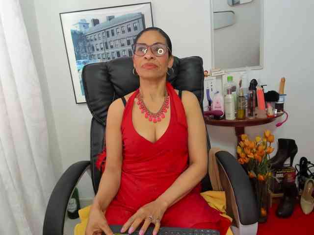 Aries-Mature webcam