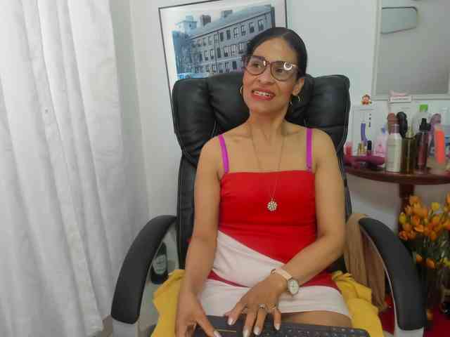 Aries-Mature webcam