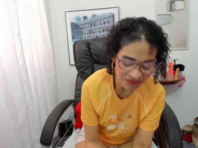 Aries-Mature webcam