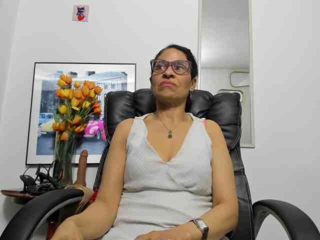 Aries-Mature webcam