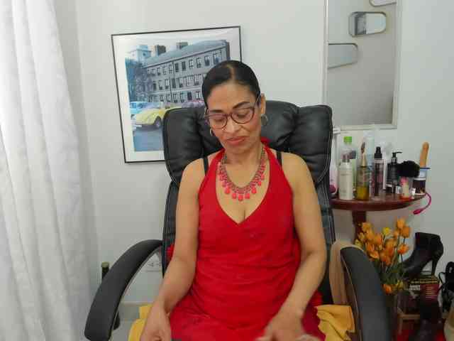 Aries-Mature webcam