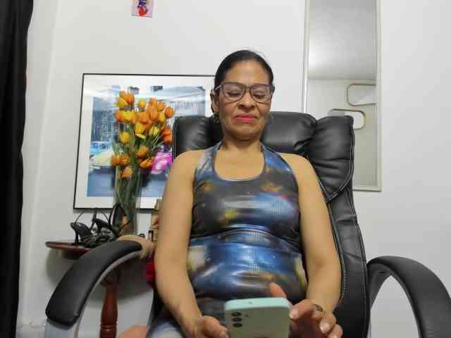 Aries-Mature webcam