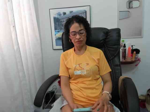 Aries-Mature webcam