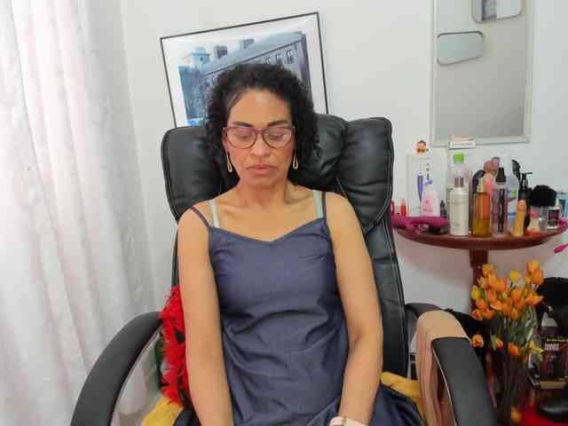 Aries-Mature webcam